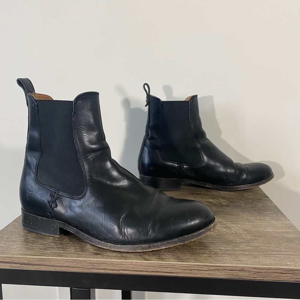 Frye Melissa Chelsea Short Boots Booties Black Leather Elastic 6.5